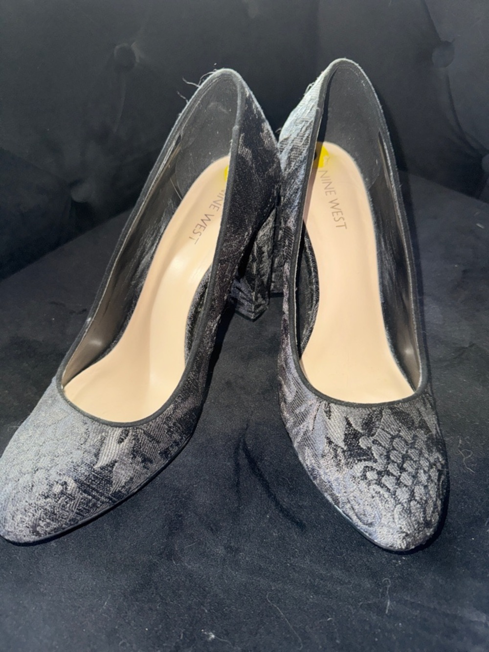 Nine West Black Lace-Pattern Pointed Toe Pumps